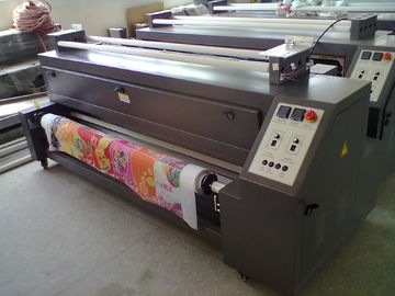 SR1800顧客用旗の染料の昇華機械固定色1800mmの働く幅