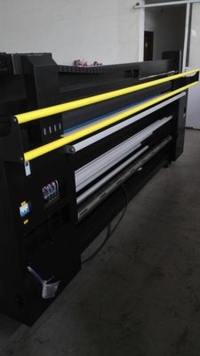昇華サテンの生地の印字機 5.5KW は CMYK 1440 DPI 二倍になります