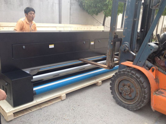 プリンターをデジタル織物のヒーターの使用を転がす大判カメラの Muticolor ロール