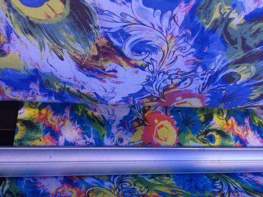 Epson注文の生地の倍4色CMYKのためのヘッド デジタルの昇華印字機