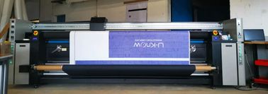 Epson 4720の頭部が付いているデジタル織物の印字機CSR3200を転がすロール