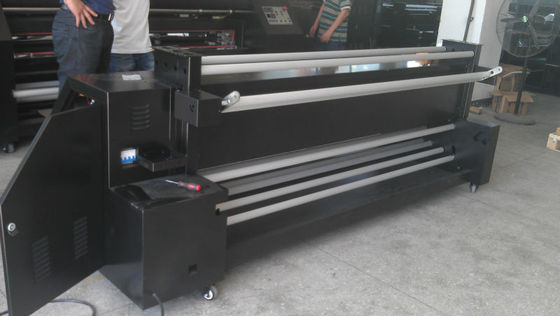 Polysterの生地色を固定する1つの1.6mのヒーターの昇華オーブン