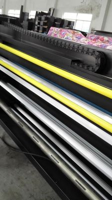 Epson DX7 の印字ヘッドが付いている染料の昇華インク織布の作図装置