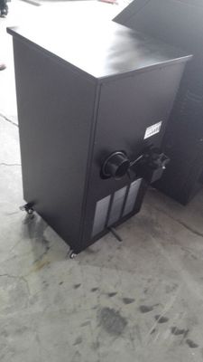 屋外および屋内デジタル Fbaric 印字機の使用を転がすロール