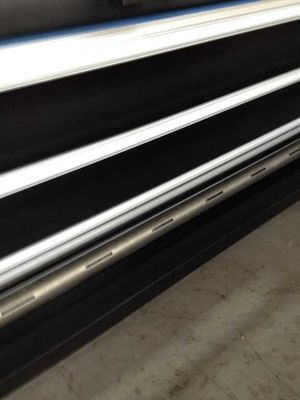 2 Epson DX7 の印字ヘッドと多色刷り自動生地の作図装置